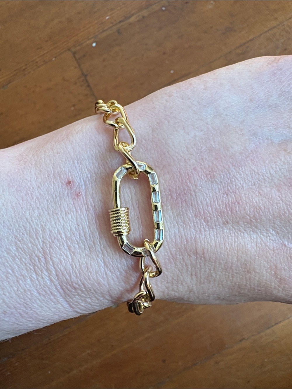 Hand-Crafted Gold Decorative Link Carabiner Bracelet - Women's Jewelry